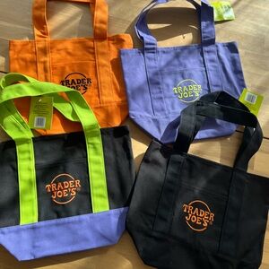 NWT Set of 4, Trader Joe's Trick-or-Treat Mini Canvas Totes